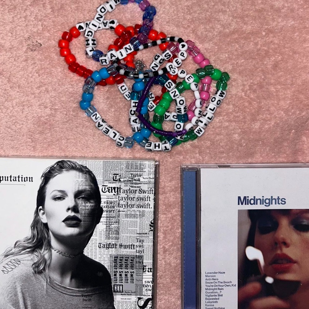 Taylor swift reputation/midnights cd + friendship bracelets